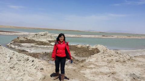 2023·劳动创造幸福｜奋战盐湖的“铁娘子”