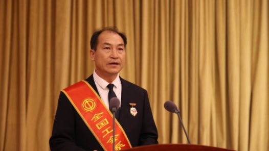 忠诚履职 担当作为，在促进企业发展中更好维护职工权益