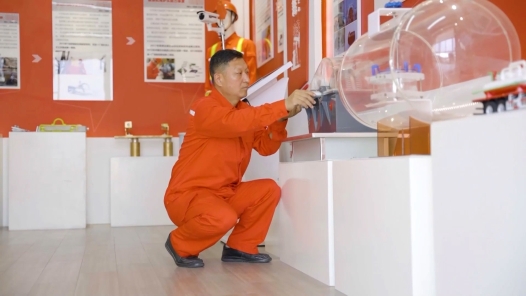 身边榜样 | 厉昌峰：励志攀高峰