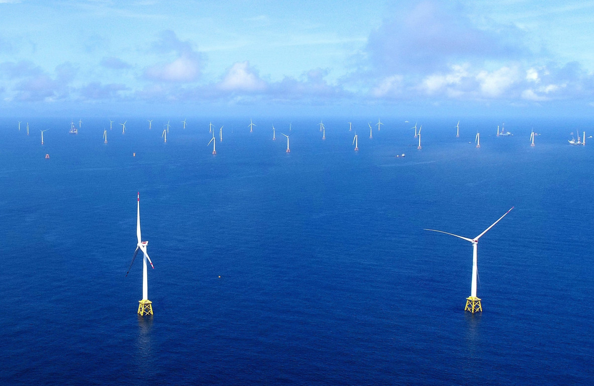 中节能南鹏岛海域的海上风电规模初现 谭文强 摄