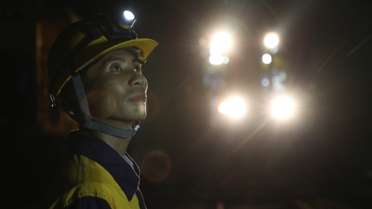 身边榜样丨感动全网的“蜘蛛侠”