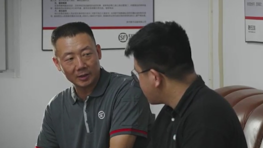 身边榜样丨闫明欣：快递大侠