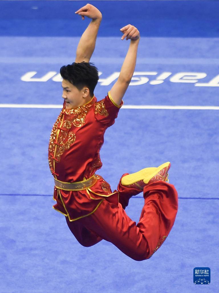 第一届全国学生(青年)运动会大学组男子自选长拳决赛在广西壮族自治区