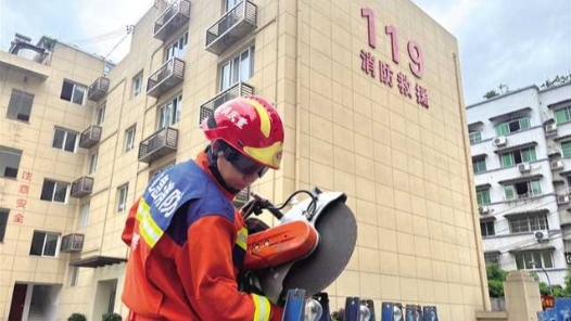 劳模风采·2023年重庆五一劳动奖章 | 潘星宁：19年水火淬炼的救援尖兵
