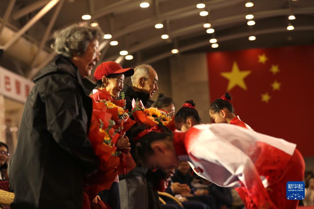 China Gymnastics Team World Champion Ceremony Held-Sports-China Engineering Network