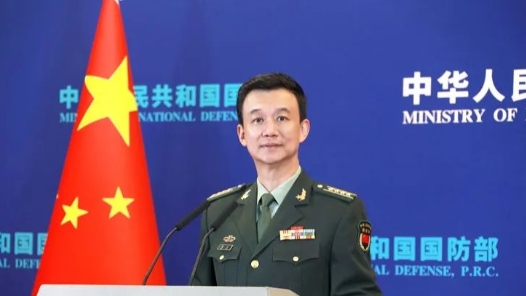 解放军和武警部队代表团新闻发言人答记者问