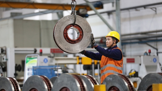 两会中国经济问答｜设备更新和消费品换新将如何撬动内需大市场？——两会中国经济问答之九