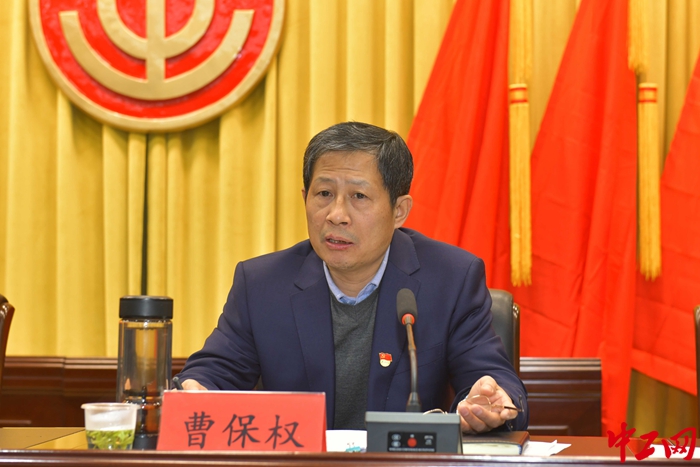 河南省工会十六大代表，商丘市总工会党组书记、常务副主席曹保权。受访者供图