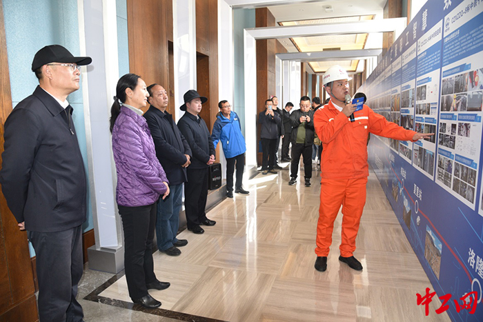 成果展活动现场 (1) 成果展活动现场 (1)