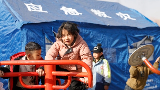 我在现场·照片背后的故事｜在灾区安置点，我们遇到了来自五湖四海的普通人