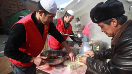 青海工会干部下沉一线积极投身抗震救灾