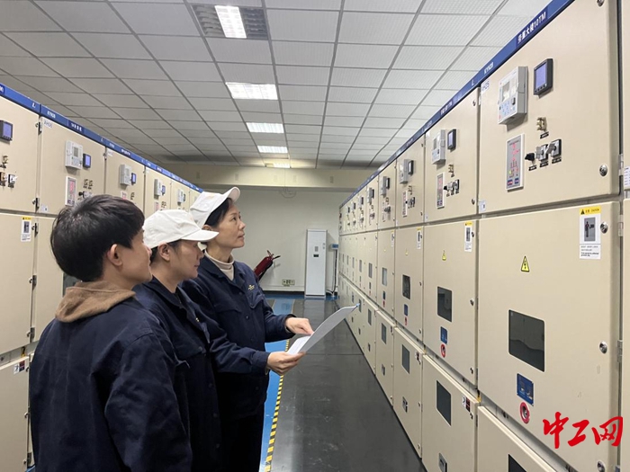 寒风中的蓝色1 寒风中的蓝色1