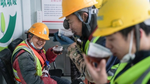 江苏省总工会启动2024年元旦春节送温暖工作