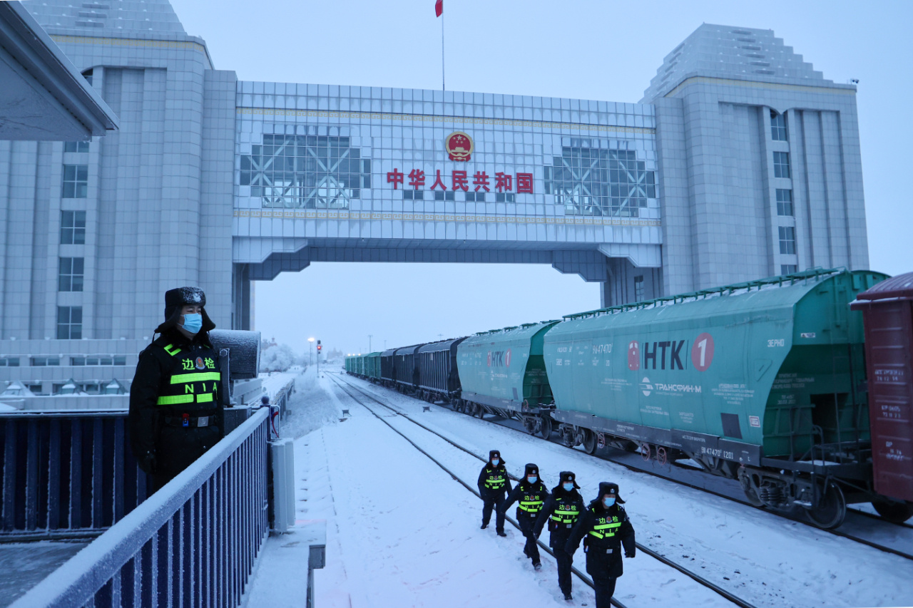 在国门边境一线,迎来新年第一道曙光 - 民生 - 中工网