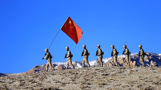 全国人大新闻发布会：中国总体保持国防支出合理稳定增长