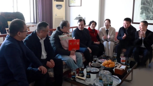 浙江省总工会赴温州开展送温暖活动