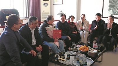 浙江省总工会赴温州开展送温暖活动