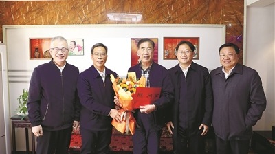 浙江省总工会赴杭州开展送温暖活动