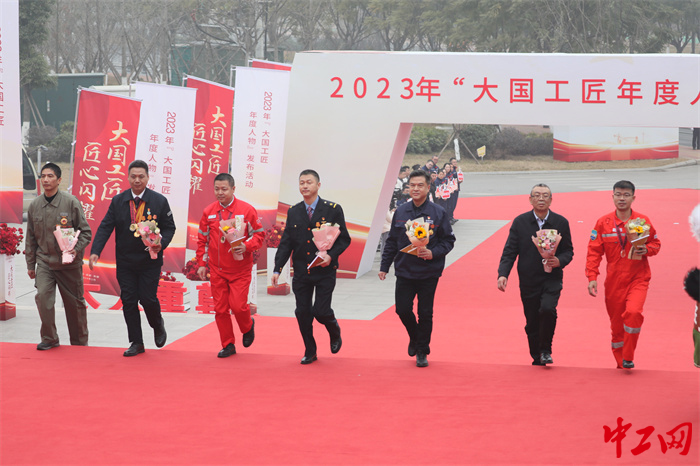 “爱岗敬业”组李治，许映龙，刘源，景生启，史昆，陶留海，胡洪炜