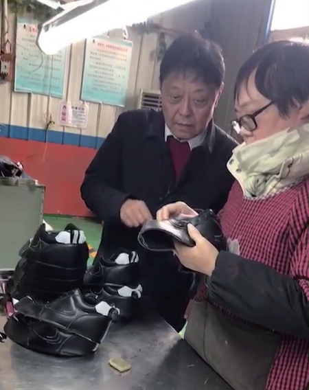 NAVPKQ28Y[887W10%9}AQ1B