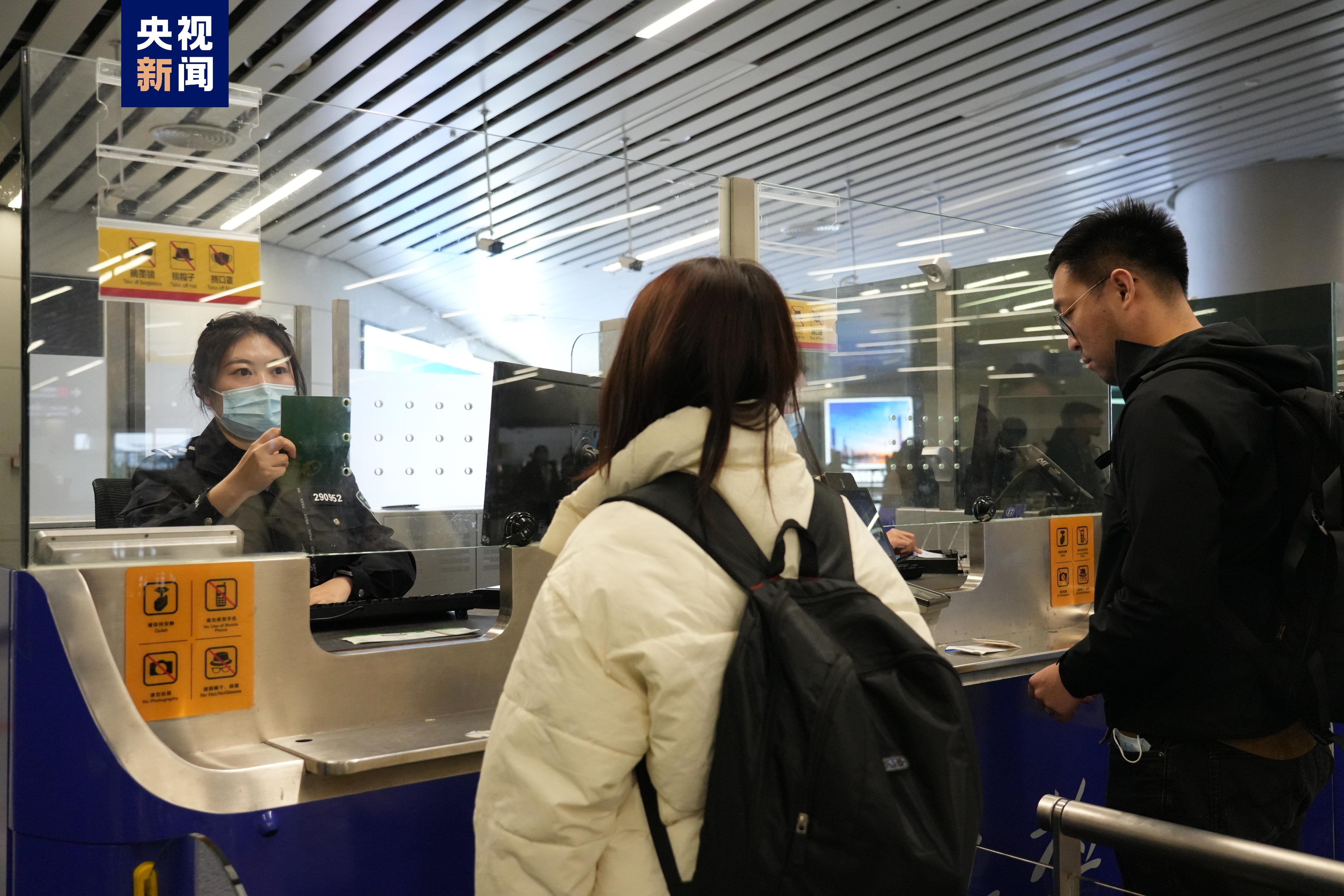 2024年春运启动首日广州白云机场出入境人员超37万人次