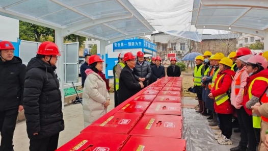 步履不停！福建工会“两节”送温暖持续进行中