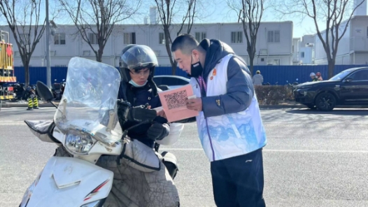 北京经开区开展“优惠理发服务月”送温暖活动