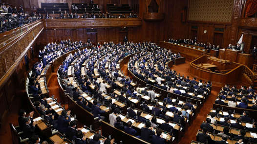 日本自民党在众议院补选中落败