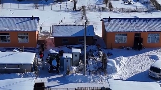 新春走基层｜被洪水冲毁的房子建好了！他们这样迎新春