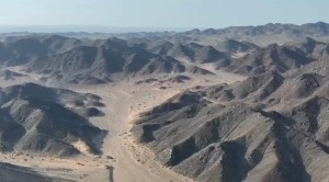 新春走基层｜北疆边关行——戈壁警邮服务站：传递年味派送温暖