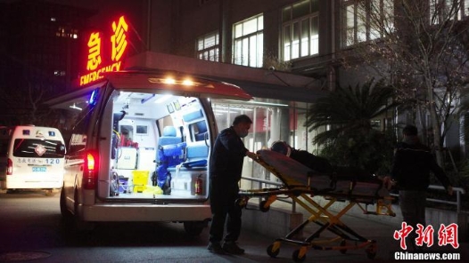 新春走基层｜除夕夜 上海医务工作者在岗位上坚守