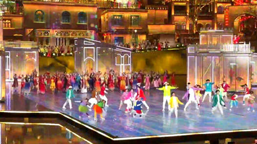 锦绣中国年｜春晚喀什分会场：舞乐展现新疆新风采