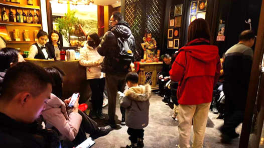 新春走基层丨山东济南：假期消费热 新春年味浓