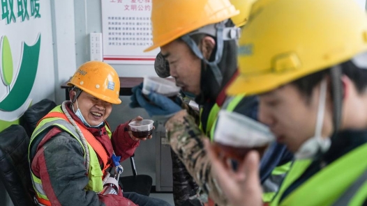 贵州铜仁江口县总工会将温暖送到职工心间