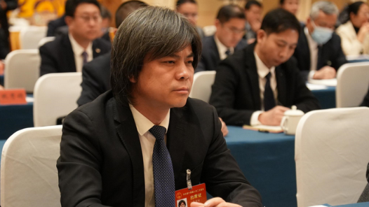 全国政协委员、河北翰鼎雕塑集团首席技师高英坡：培养更多非遗技艺传承人