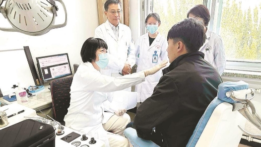 王秋菊委员：让每个人都能聆听世界的美好