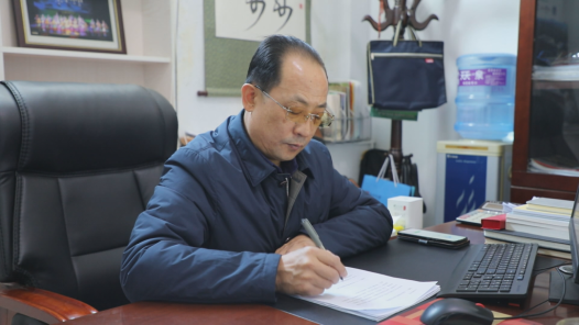 阿拉腾达来委员：助力融合 推动牧区文旅发展