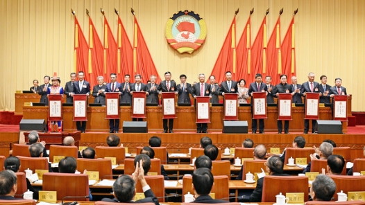 2023年度全国政协委员优秀履职奖表彰仪式在京举行 王沪宁为获奖委员颁奖