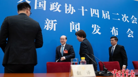 聚焦民之关切 建言献计促发展