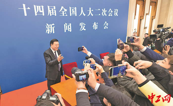 2424052_tpzz_1709565022623_b 2424052_tpzz_1709565022623_b