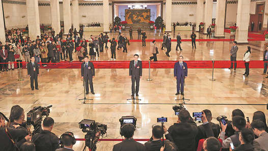 两会通道传真丨回应民生关切 尽显履职担当