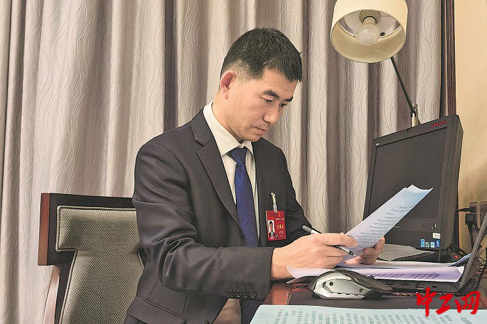 2424169_tpzz_1709573022625_b 2424169_tpzz_1709573022625_b