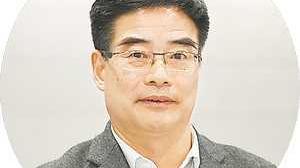 全国人大代表李谢华：以新质生产力增强区域制造业集群竞争力