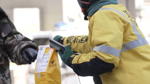 让“外卖小哥”工作更安心——粟斌委员再次为新就业形态劳动者权益保障鼓与呼