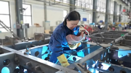 一线代表委员心声 | 黄春燕代表：加强班组培训，推进“五型”班组建设