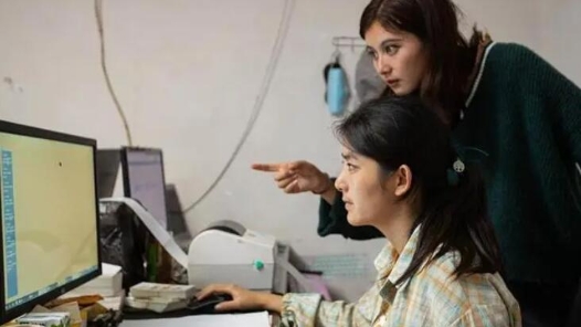 为破解隐形加班困境不断探路