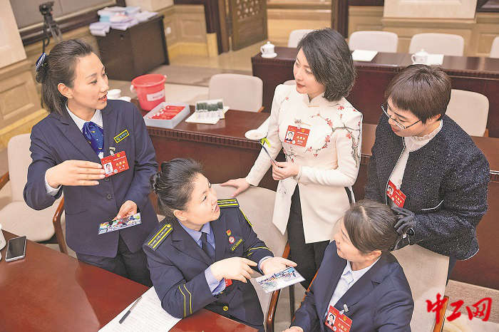 2426518_tpzz_1709743864140_b 2426518_tpzz_1709743864140_b