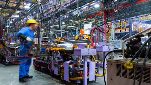 工人日报社评丨培育高素质劳动者队伍，夯实发展新质生产力人才基础