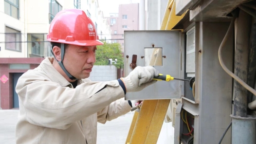 全国人大代表张强：建议制作推广劳模先进电子优待证