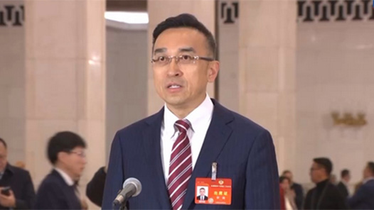 委员通道｜安庭：要用更多更好的作品来歌颂英雄人物